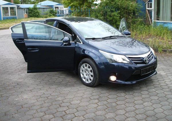 Toyota Avensis cena 31990 przebieg: 192000, rok produkcji 2011 z Gliwice małe 191